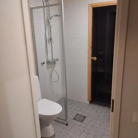 Uudehko Rivitalokaksio 60 M2, Sauna