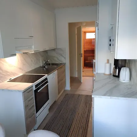 아파트 Uudehko Rivitalokaksio 60 M2, Sauna